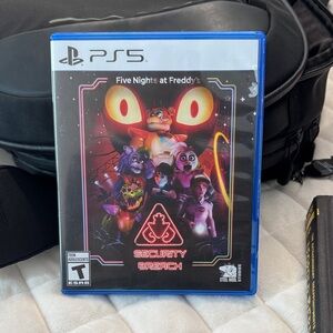 Five Nights at Freddy's: Security Breach for PS5 - Blue Case